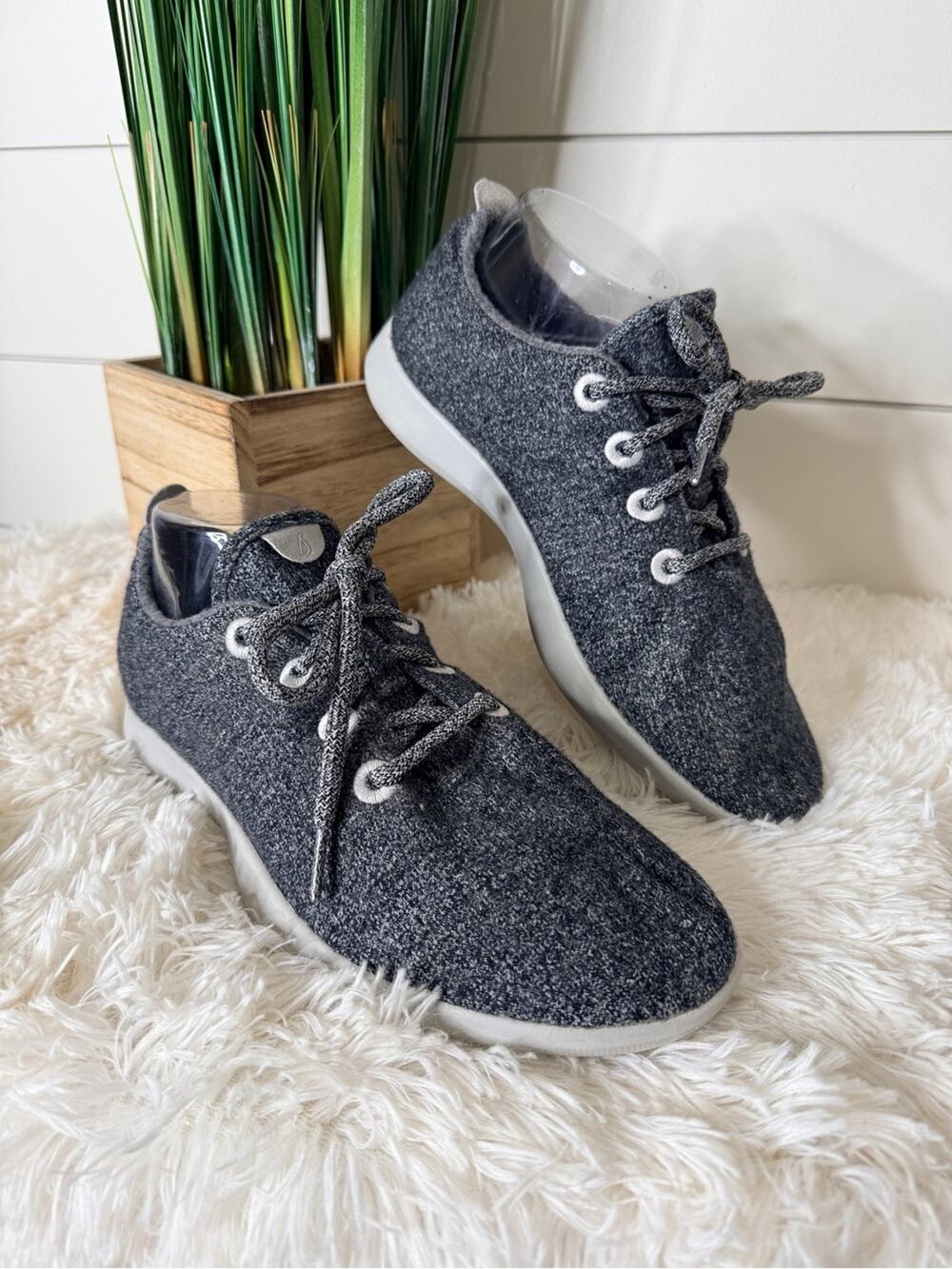 Allbirds Women’s Merino Wool Runners Lace Up Sneakers Natural Grey Size 10